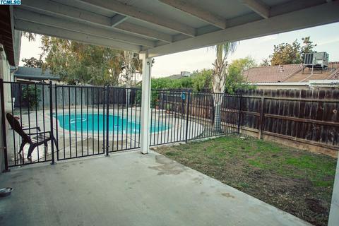 1812 E Mesa Ct, Visalia, CA 93292 photo 23