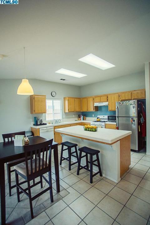 1812 E Mesa Ct, Visalia, CA 93292 photo 10