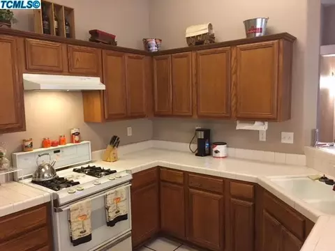 4018 E Meadow Ave, Visalia, CA 93292 photo 9