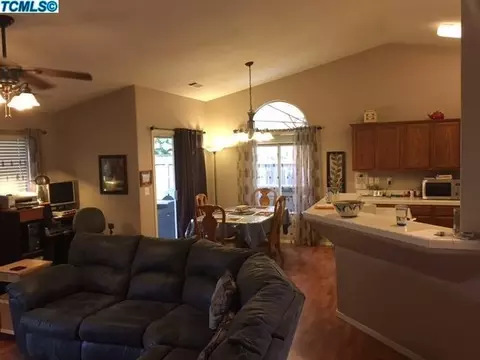 4018 E Meadow Ave, Visalia, CA 93292 photo 13