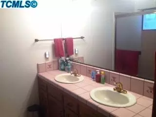 2031 E Harvard Ct, Visalia, CA 93292 photo 24