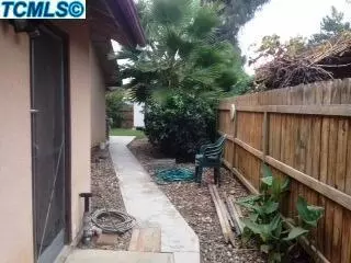 2031 E Harvard Ct, Visalia, CA 93292 photo 40