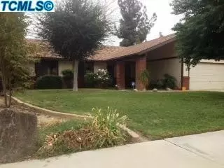 2031 E Harvard Ct, Visalia, CA 93292 photo 1