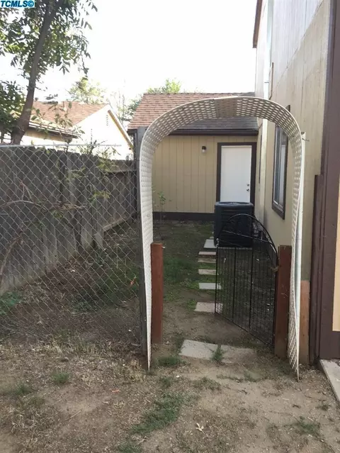 200 E Prospect Ave, Visalia, CA 93291 photo 22
