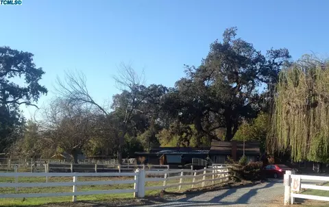 15436 Ivanhoe Dr, Visalia, CA 93292 photo 3