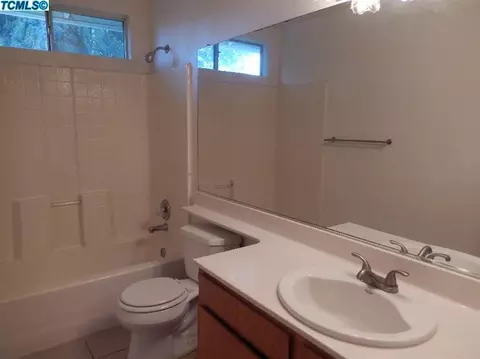 4217 E Howard Ct, Visalia, CA 93292 photo 6