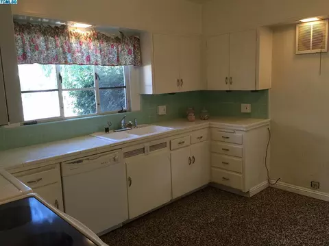 332 Channing Way, Exeter, CA 93221 photo 9