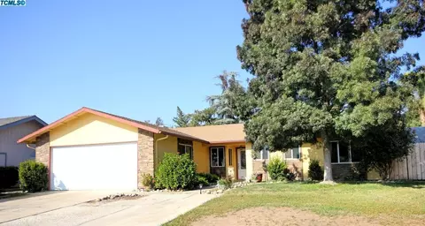 809 Woods Pl, Exeter, CA 93221 photo 1