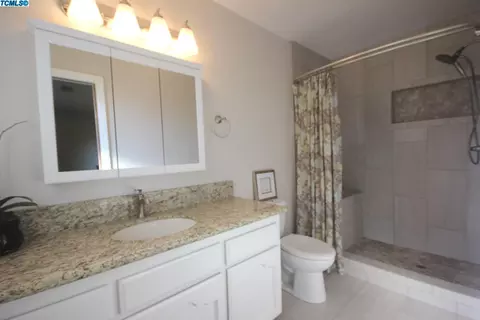 809 Woods Pl, Exeter, CA 93221 photo 18