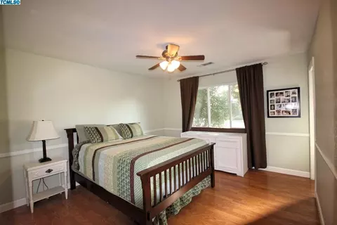 809 Woods Pl, Exeter, CA 93221 photo 17