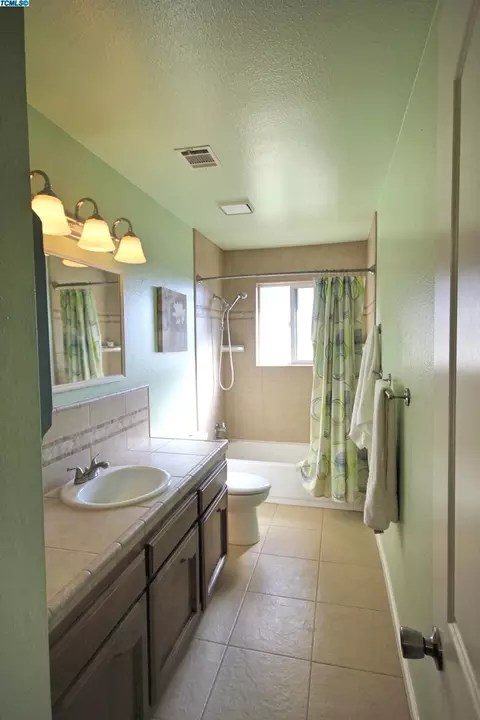 809 Woods Pl, Exeter, CA 93221 photo 14