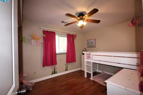 809 Woods Pl, Exeter, CA 93221 photo 16