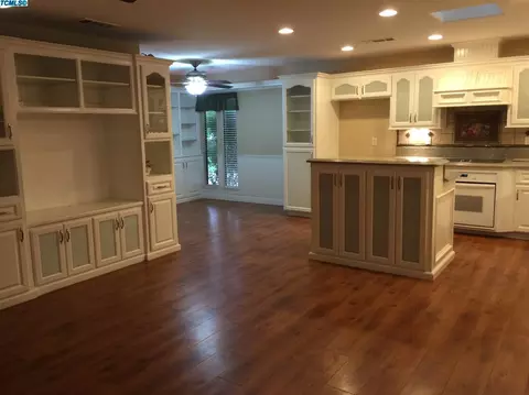 1802 E Cambridge, Visalia, CA 93292 photo 7