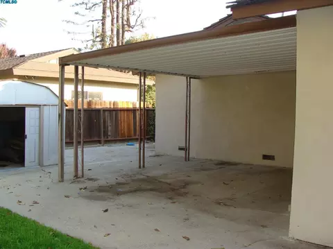 2242 E Feemster Ct, Visalia, CA 93292 photo 12