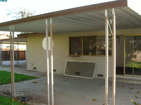 2242 E Feemster Ct, Visalia, CA 93292 photo 13