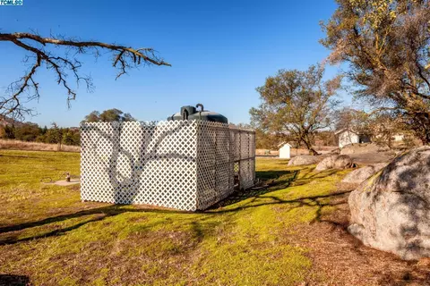 14510 Canvas Back Ln, Prather, CA 93651 photo 38