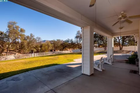 14510 Canvas Back Ln, Prather, CA 93651 photo 32