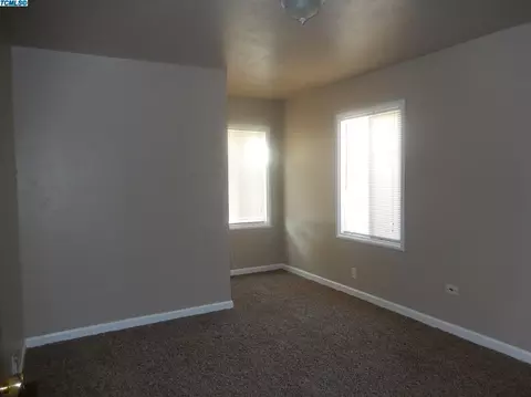 616 S E St, Tulare, CA 93274 photo 8