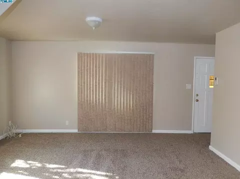 616 S E St, Tulare, CA 93274 photo 3