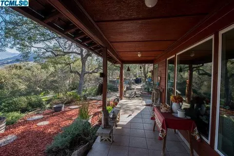 43270 Sierra Dr, Three Rivers, CA 93271 photo 5