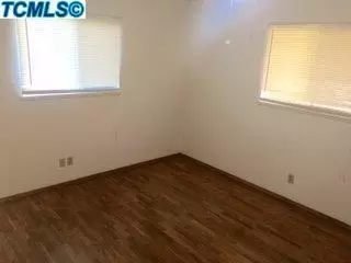 501 Emporer St, Exeter, CA 93221 photo 9