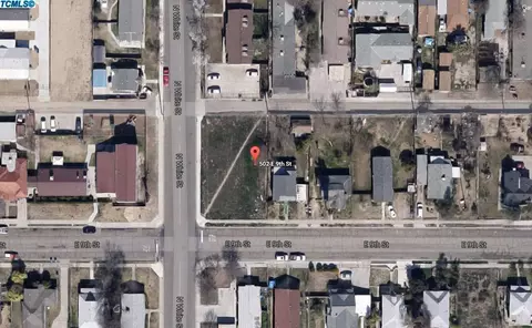502 E 9th St, Hanford, CA 93230 photo 2