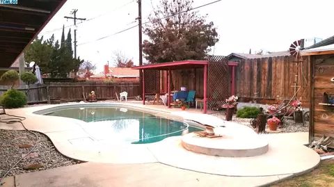 194 Encore Dr, Hanford, CA 93230 photo 14