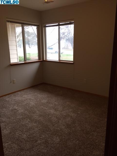1647 E Cypress Ave, Tulare, CA 93274 photo 9