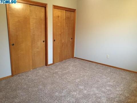 1647 E Cypress Ave, Tulare, CA 93274 photo 10