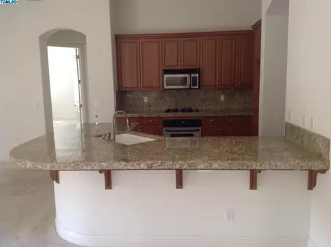 24 W Everglade Ave, Clovis, CA 93619 photo 7
