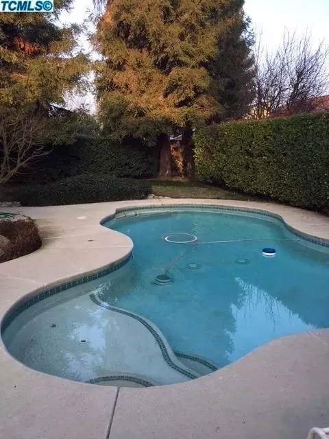 1610 E Dorothea, Visalia, CA 93292 photo 13