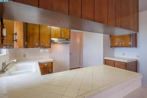 6742 24th Ave, Lemoore, CA 93245 photo 8