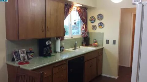 23157 E South Ave, Reedley, CA 93654 photo 24