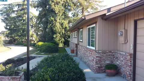 23157 E South Ave, Reedley, CA 93654 photo 4