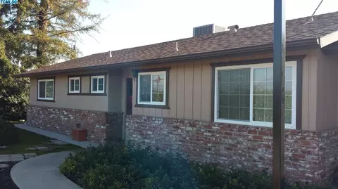23157 E South Ave, Reedley, CA 93654 photo 1