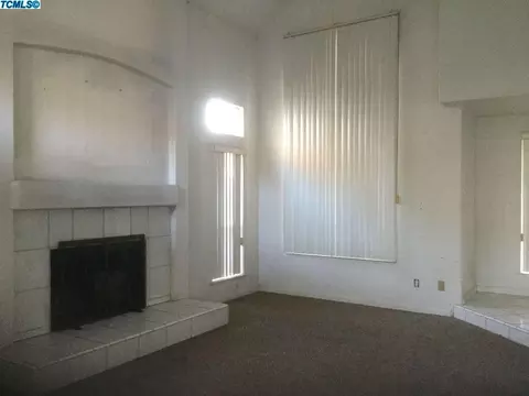 958 Ramona Ave, Clovis, CA 93612 photo 4