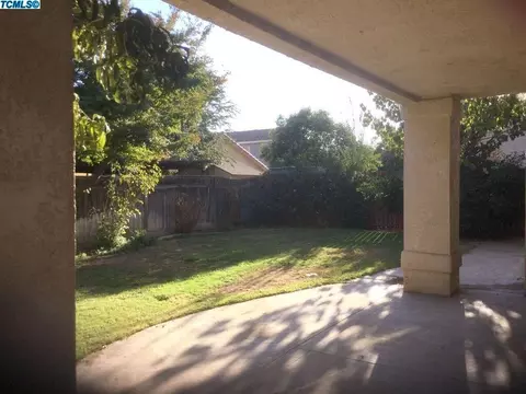 958 Ramona Ave, Clovis, CA 93612 photo 2