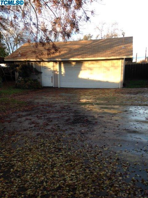 995 E Kamm Ave, Dinuba, CA 93618 photo 24
