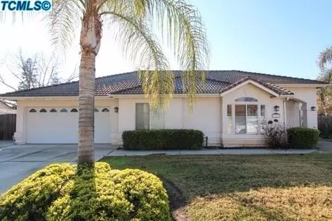 123 E Aspen Dr, Reedley, CA 93654 photo 1