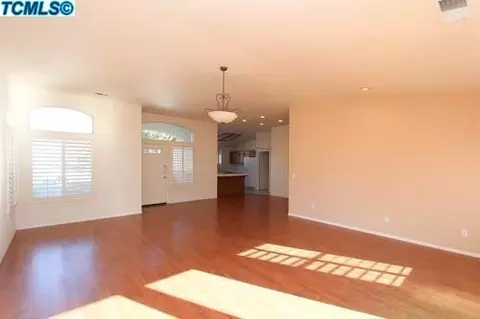 123 E Aspen Dr, Reedley, CA 93654 photo 6