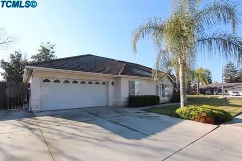123 E Aspen Dr, Reedley, CA 93654 photo 2