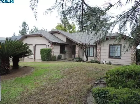 486 Gateway Ave, Clovis, CA 93612 photo 1