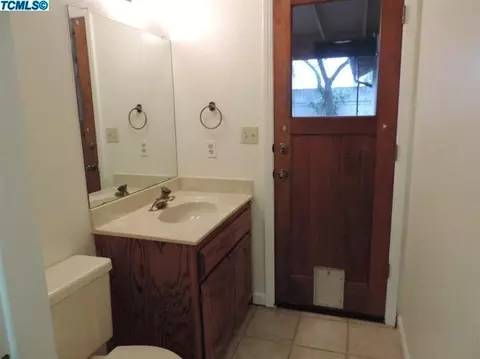 486 Gateway Ave, Clovis, CA 93612 photo 13