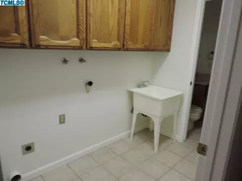 486 Gateway Ave, Clovis, CA 93612 photo 11