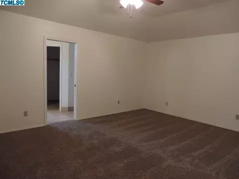 486 Gateway Ave, Clovis, CA 93612 photo 15