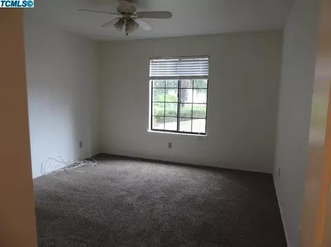 486 Gateway Ave, Clovis, CA 93612 photo 9