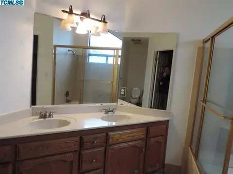 486 Gateway Ave, Clovis, CA 93612 photo 20
