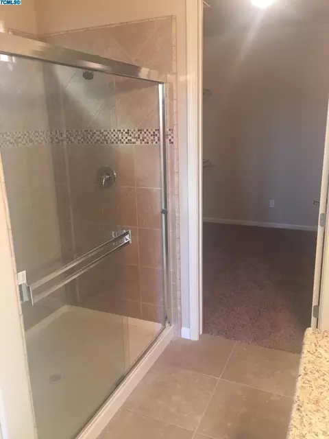 3087 Windmill Ct, Tulare, CA 93274 photo 5