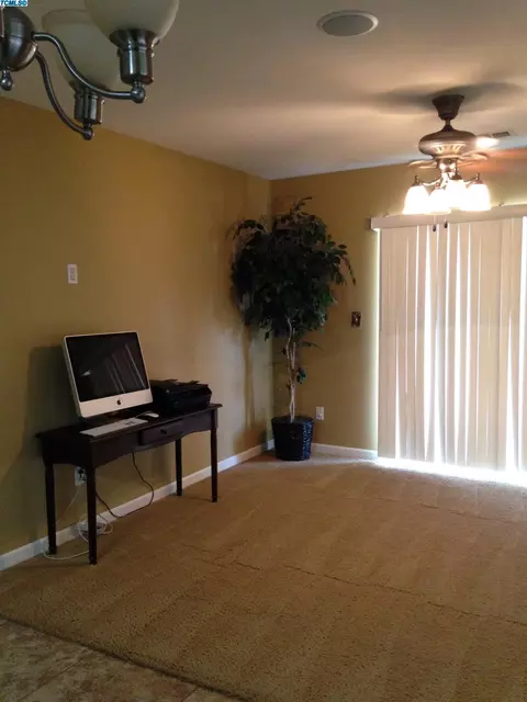 4238 E Vassar Ave, Visalia, CA 93292 photo 10