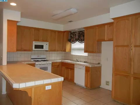 670 Leta Mae Ct, Exeter, CA 93221 photo 14